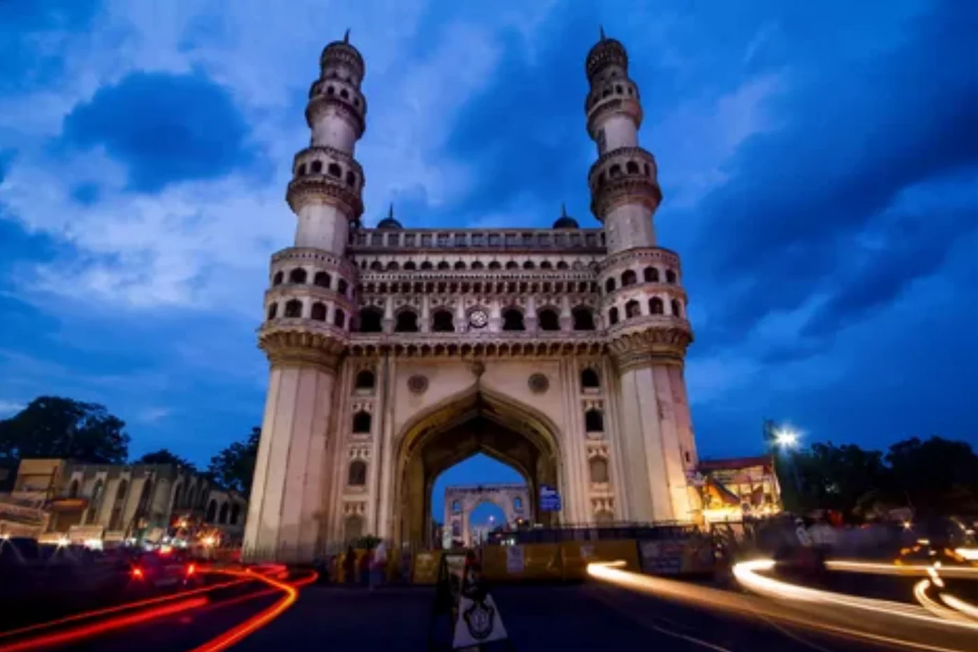 Charminar Chronicles: Exploring the Timeless Elegance of Telangana’s Iconic Landmark